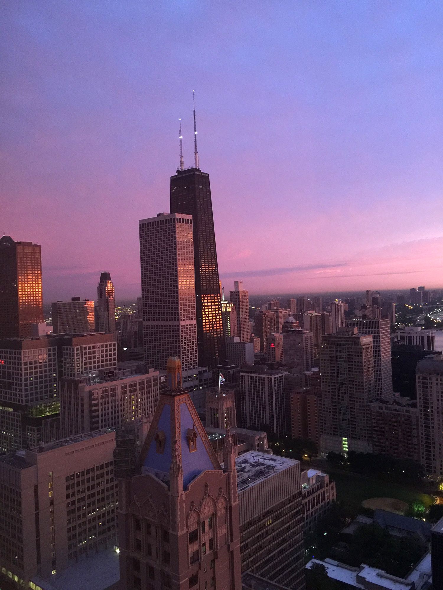 chicago skyline at sunrise