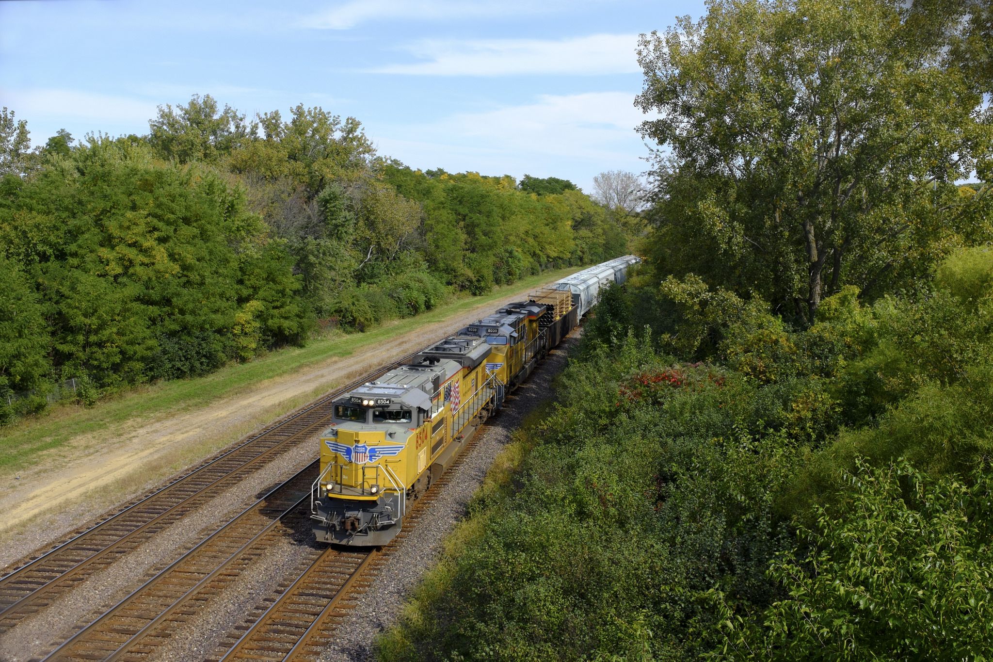 a westbound union pacific SD70Ace.
